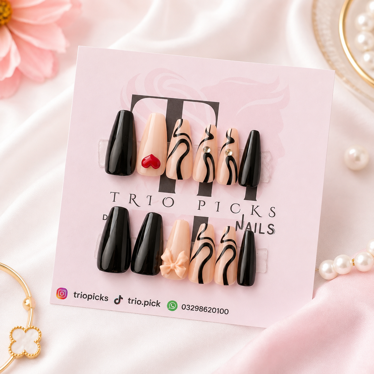 Black & Luxe Nails