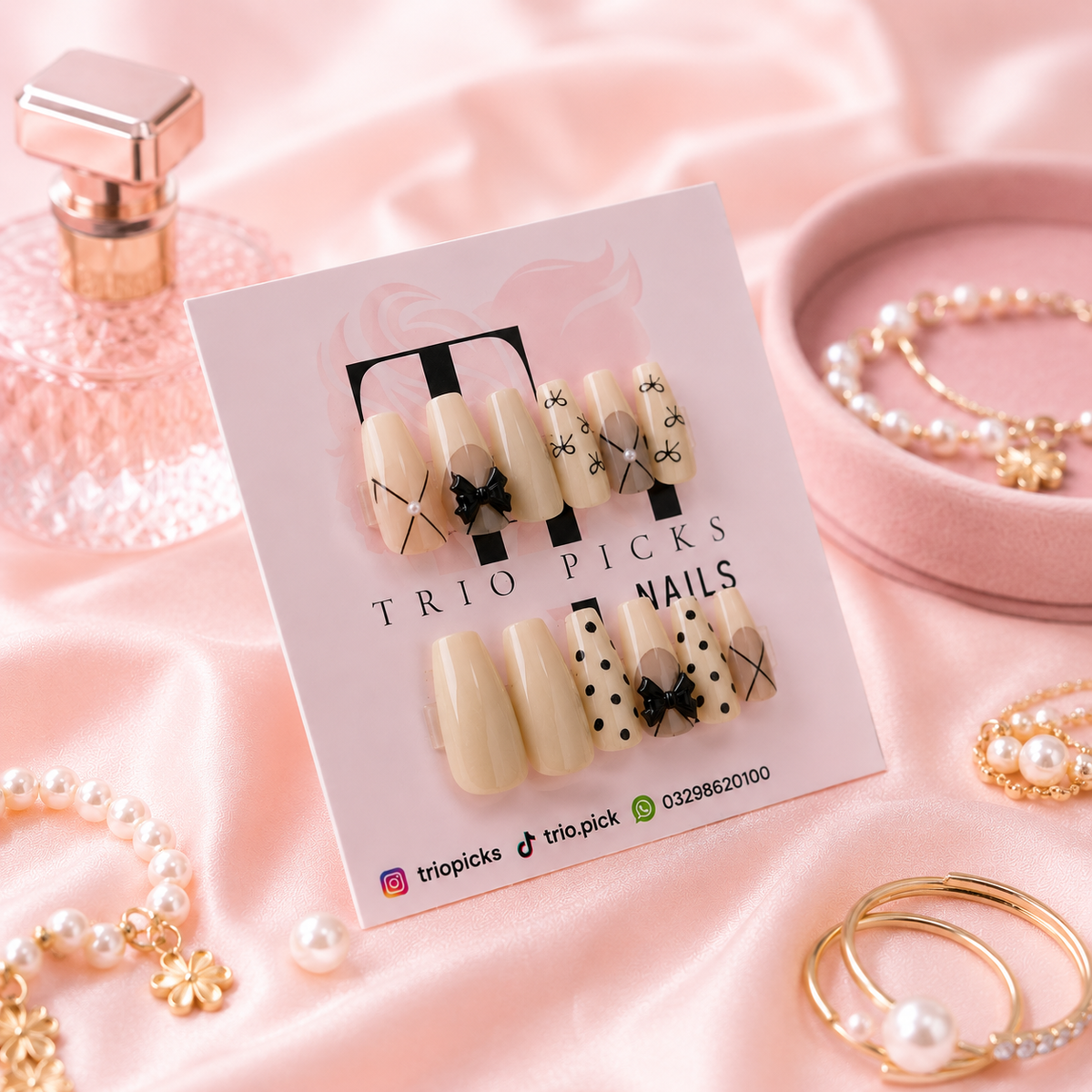 Classic Bow & Pearl Design Nails