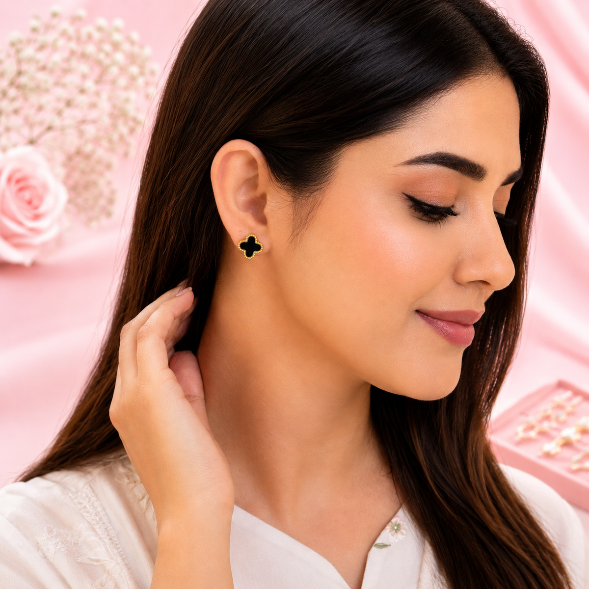 LV Classic Clover Earrings