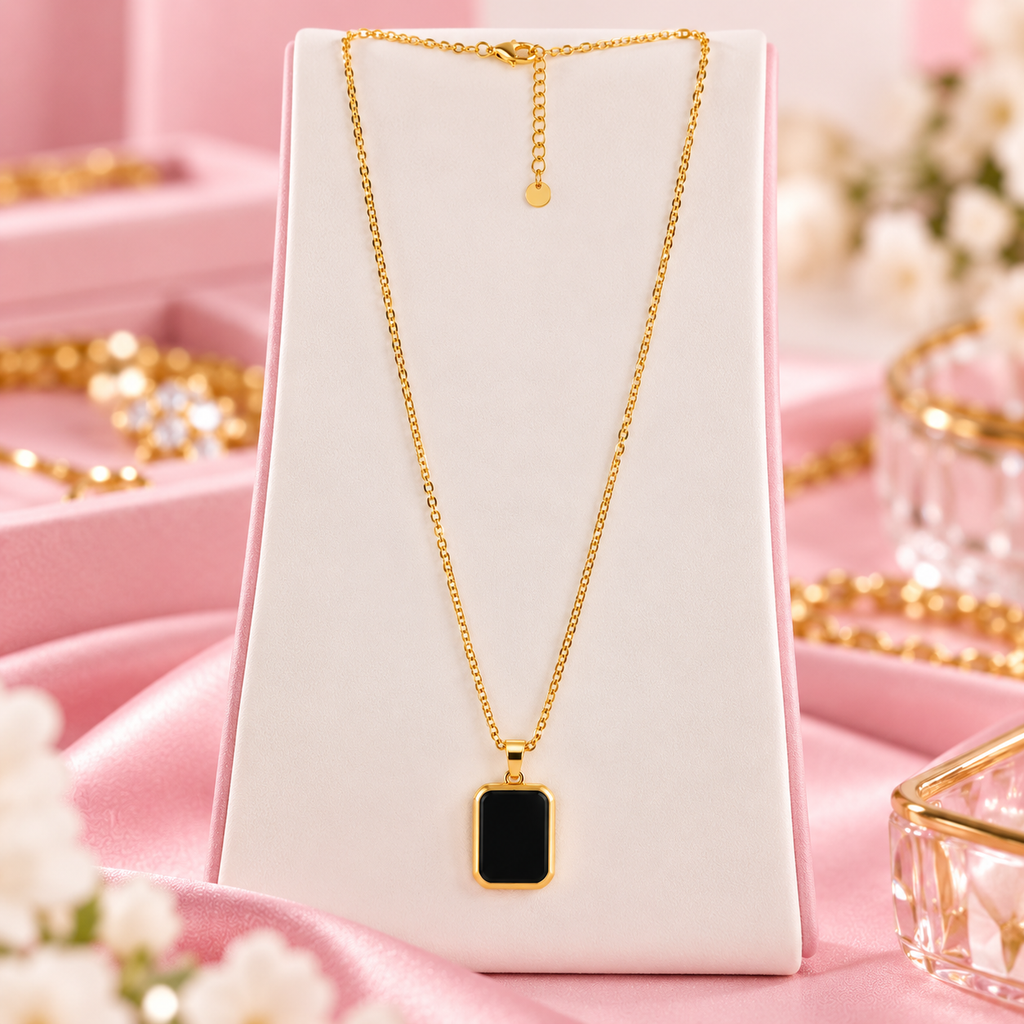 Black Luxe Pendant
