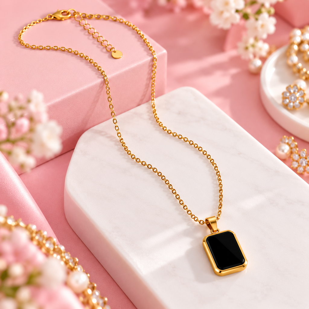 Black Luxe Pendant