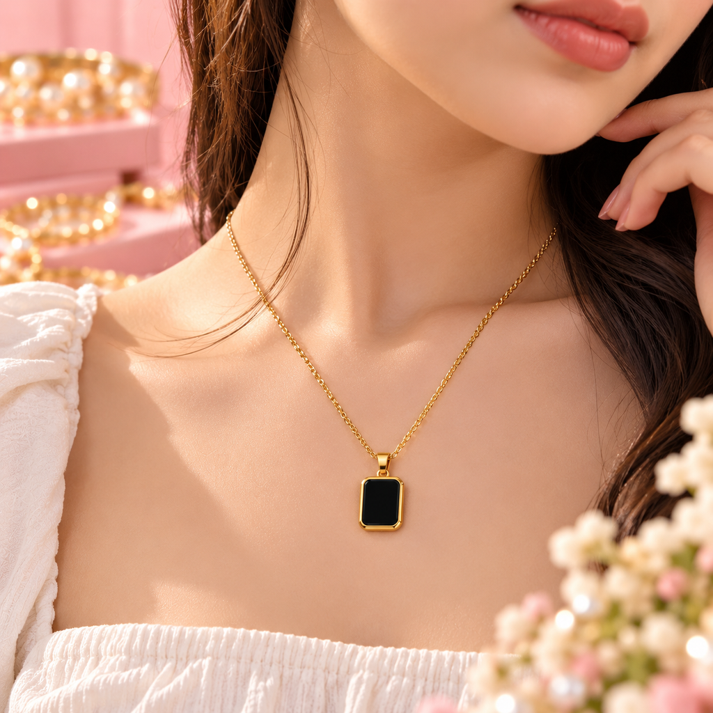Black Luxe Pendant